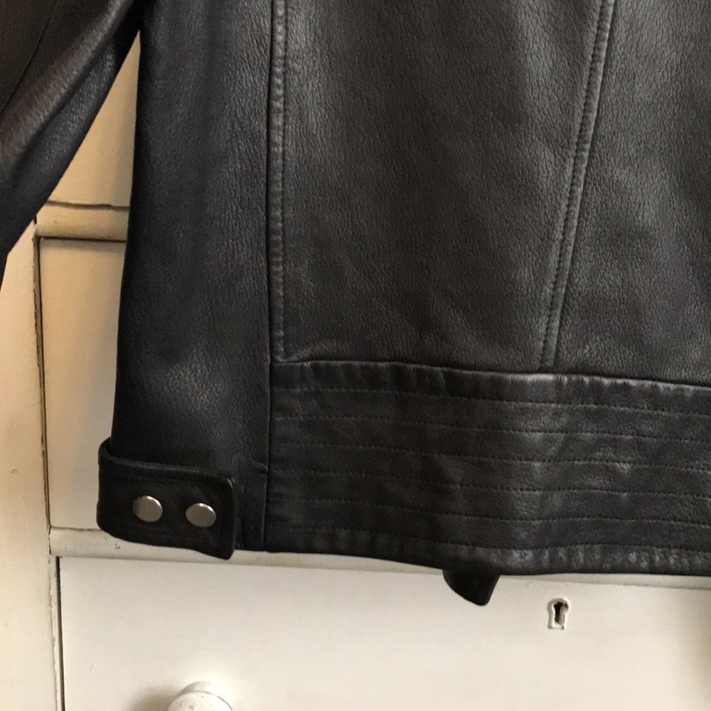 NWOT THEORY NEW MOTO AUTUMN LEATHER JACKET - Picture 4 of 12